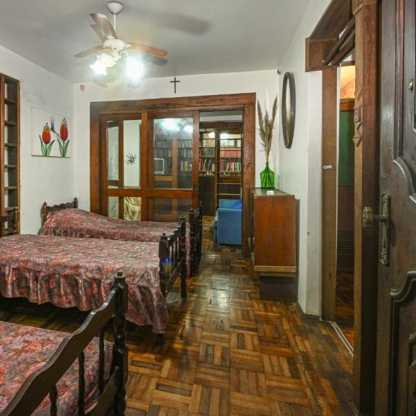 CASA FAMILIAR